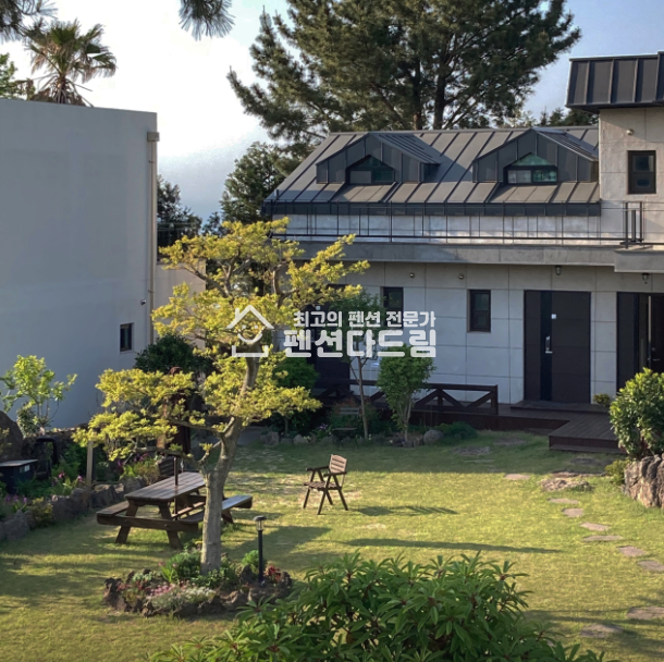 제주 제주시 애월읍 [제주] 넓은 잔디 애견 펜션 매매 매매 매물번호 11876 사진 1
